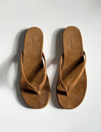 Pony-Effect Genuine Leather Flip-Flops, Caramel — side — SHEVCHENKO