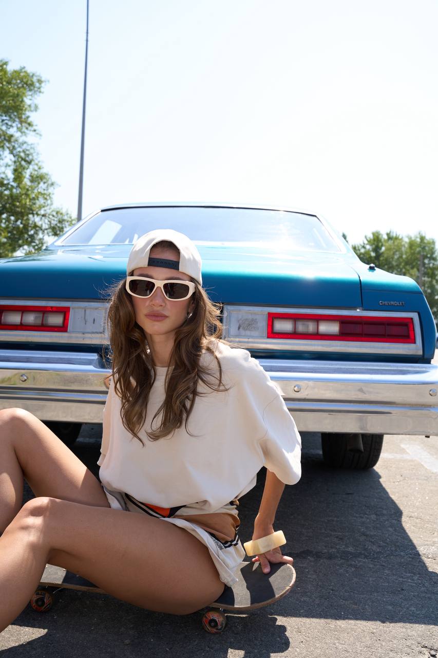 Oversized Heavy Cotton T-Shirt, Beige — lifestyle — SHEVCHENKO
