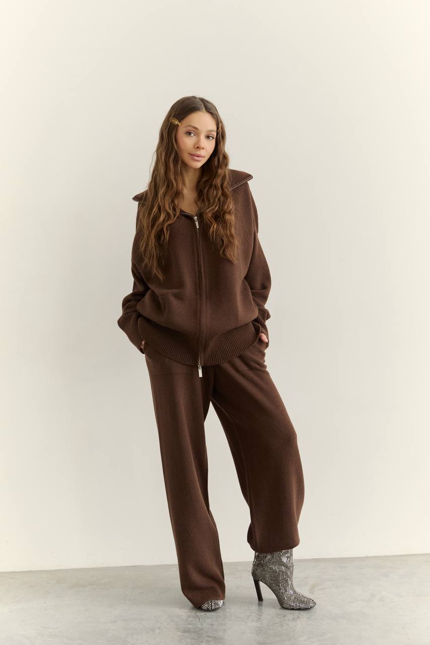 Lambswool Set: Zip-Up Cardigan and Trousers — detail — SHEVCHENKO