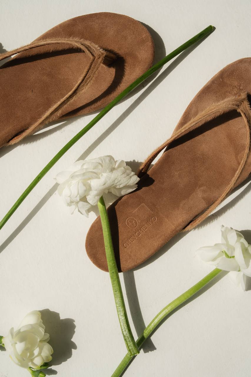 Pony-Effect Genuine Leather Flip-Flops, Caramel — detail — SHEVCHENKO